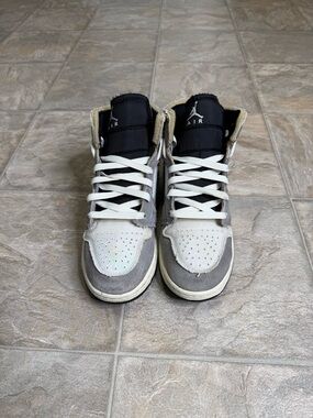Air Jordan 1 Mid SE Craft White Cement Grey Black GS Shoe Size 7Y FD9091-002
